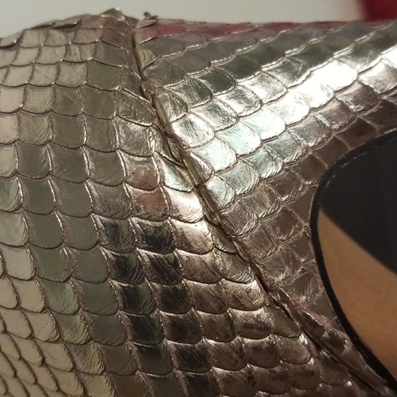 Karl Lagerfeld 6.5 Gold Heels - Picture 7 of 9